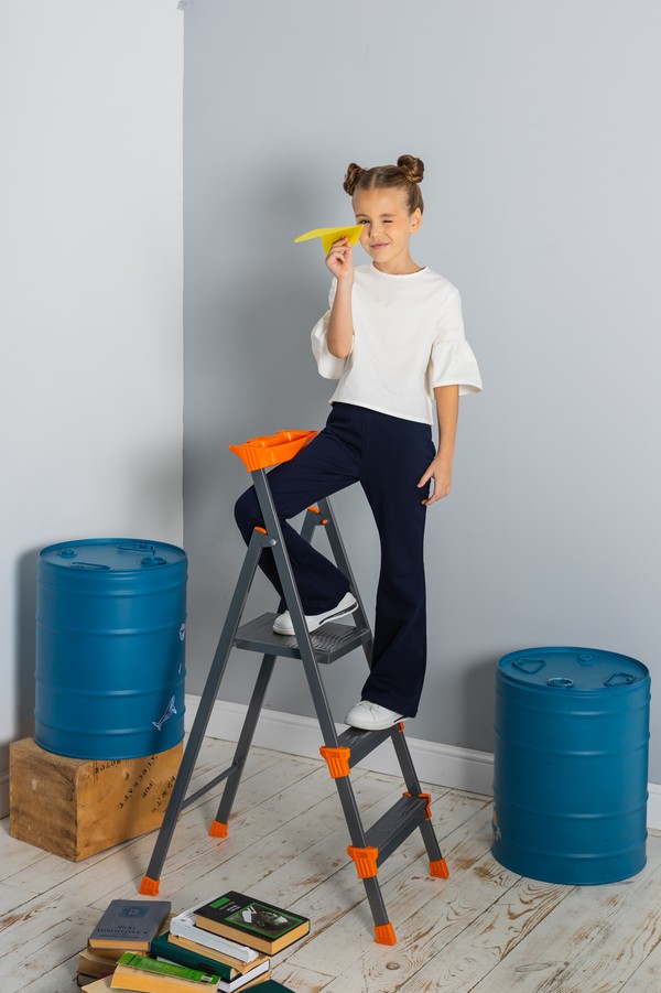 Школьная хлопковая блуза для девочки (молочный)